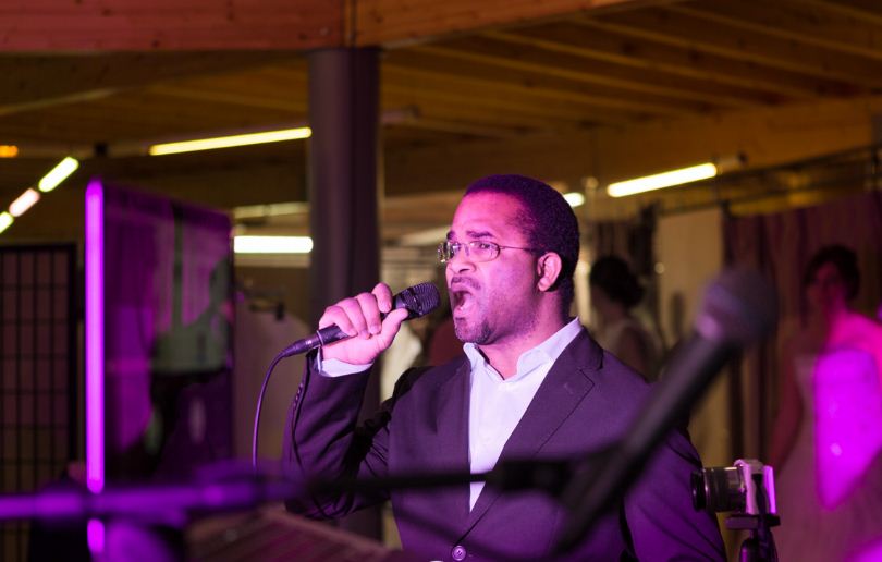 Chanteur orchestre mariage, soirée privée, soirée entreprise